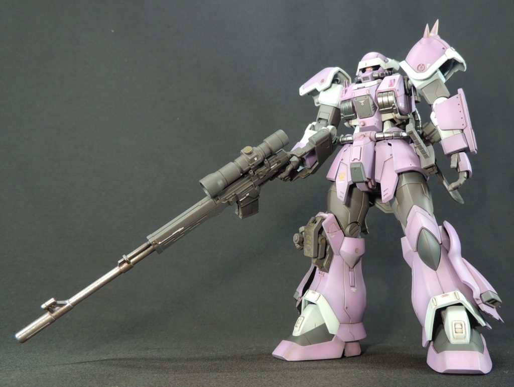 専用狙撃ライフル、ケンプファーの197mm口径ショットガン、クラッカー×2個、ヒートナイフといった武装が充実。