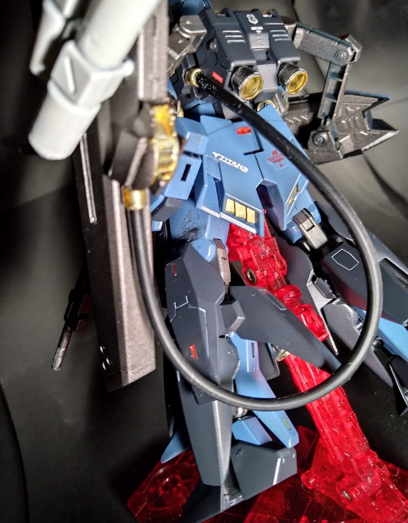 もう反対側のハイ・メガ・キャノンはジェネレーター直結になっていて…