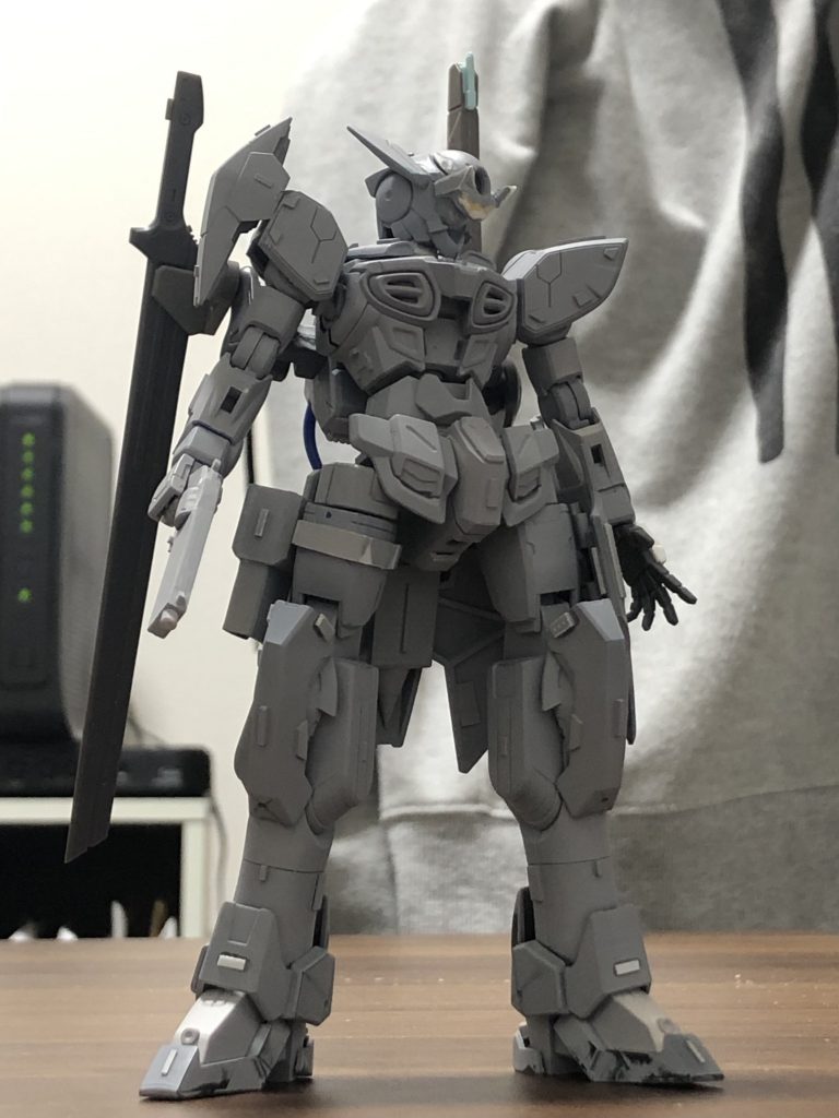 サフ状態。塗装の関係でクリアーパーツを外してあります。