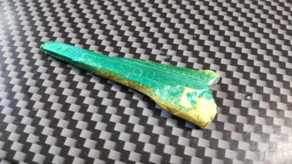 マスキングして塗装直後ドキドキの瞬間です