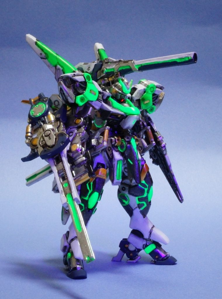 ん？どっかてみた感じ。ボーダーブレイクのメカやワイルドタイガーなんかの配色を参考にしたんだけど、別の何か・・・。あ！バズ！