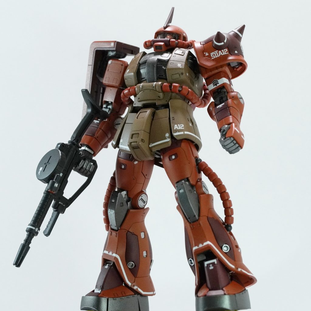 水性ホビーカラーAQUEOUSで全塗装しています。使用したカラー水性サーフェイサー1000（グレー） 水性サーフェイサー1000（ブラック） H-7 ブラウン H-8　 シルバー H-17　 ココアブラウン H-18 黒鉄色 H-20 つや消しクリアー H-38 赤鉄色 H-72 ダークアース H-92 クリアーオレンジ HUG06 シャア専用レッド HUG08 ティターンズブルー 1