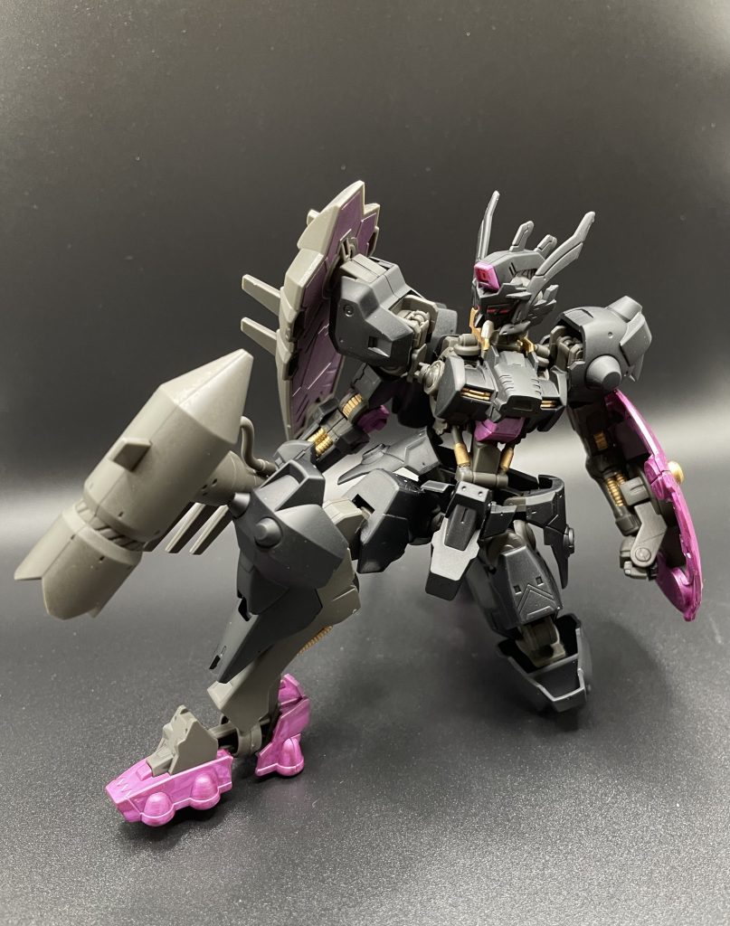 ガンダムウヴァル–4枚目/制作者：やぎのめ