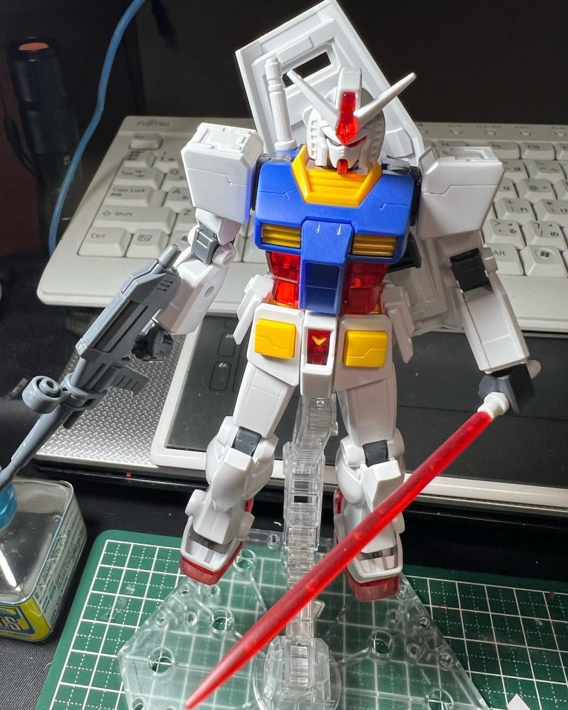 塗装前のエントリーグレード素組エントリーグレードは低価格でも完成度が高くて楽しいキットですね