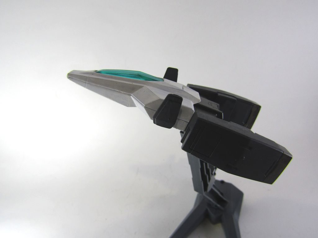 やられたら、コアファイターで脱出。後ろに〇川さんが乗るのかな。スカル1を作ったら欲が出てきて、赤が入る変形機はなんだ?と探していたら、いけるんじゃね?と思って作成。