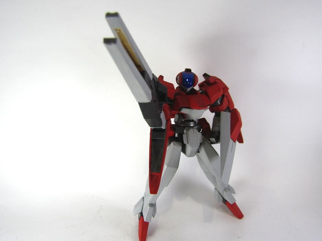 クランシェもウィングが無いので、宇宙用な感じですが、シンプルでかっこいいです。