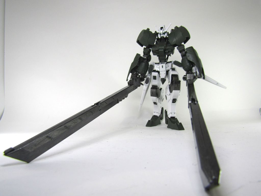 あの世界はわりと質量第1主義なので、デモリッションナイフ二刀流!