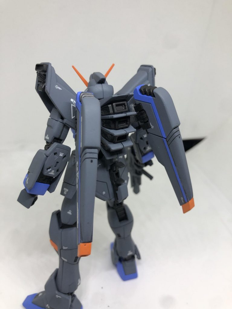 ほぼストレート組み、胴体を1ミリ延長したくらいです。