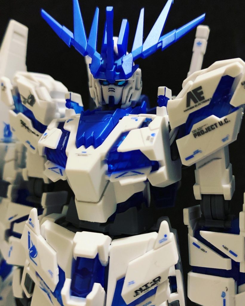 頭部のツノはバンシィこっちの方が強そうで好き♪