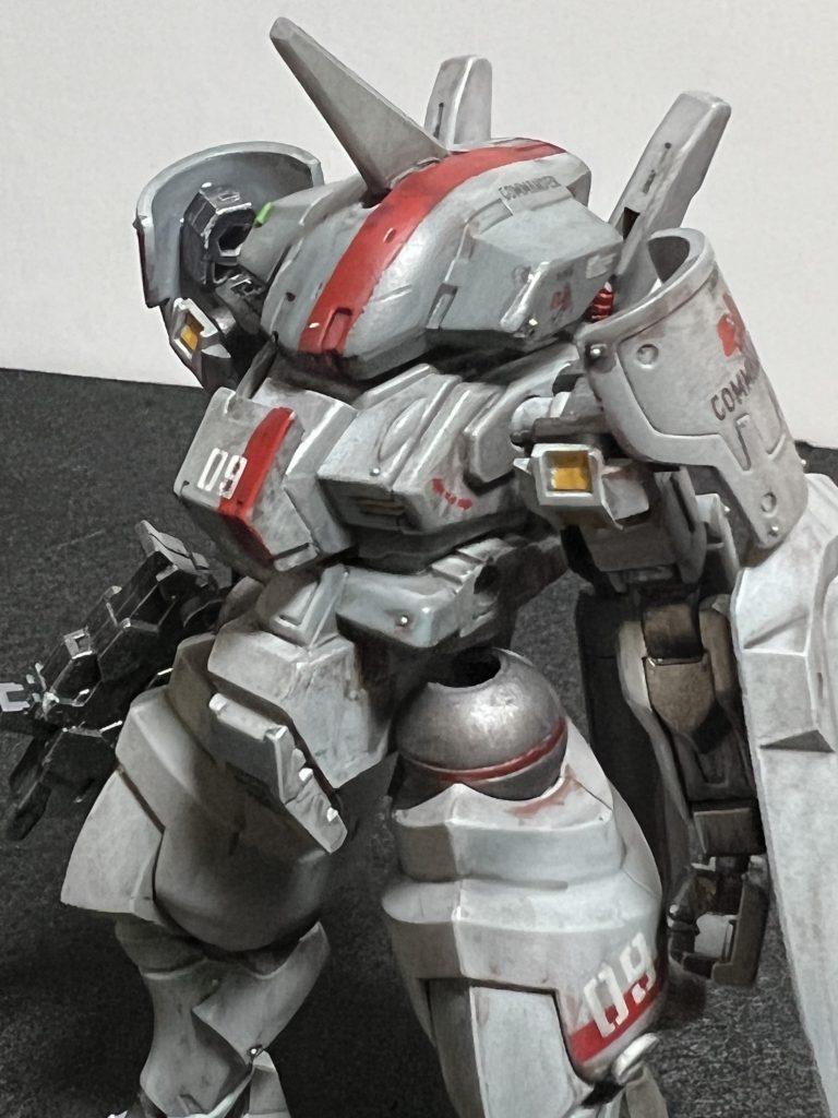 ウェザリングは程々に。最初はやりすぎて真っ黒に。大分落としました。