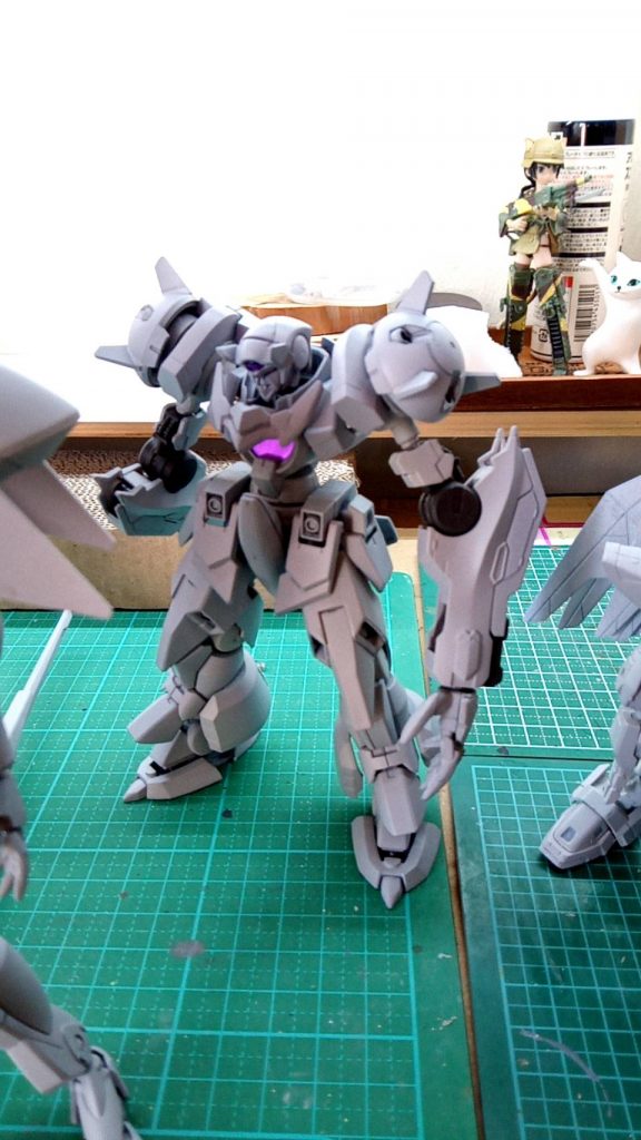 サフ状態で、下地をリセット。