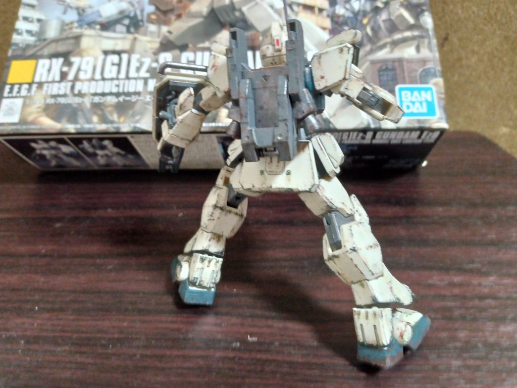 後ろ姿もかっこいいです！ぜひ作ってみてください！アクリル絵の具オススメです。※トップコート必須。