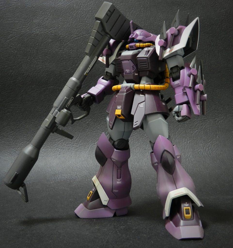 ヒートダートの先を尖らせ股関節を前に移動して少し中心にオフセットしました。