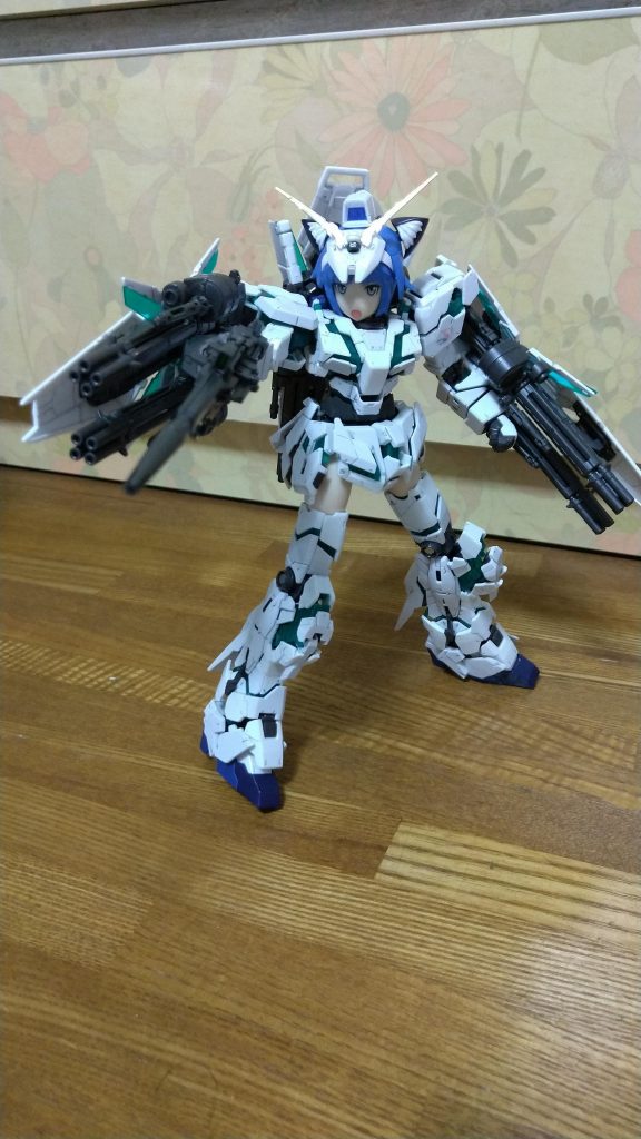 「あんただけは落とすっ!」と言う訳でフェイスパーツを変えてもう一枚。こっちの顔のほうがいいような気がします