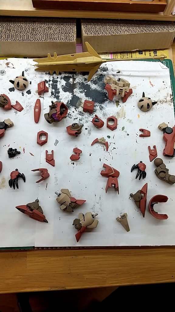 ここまでバラすと作業も楽です。