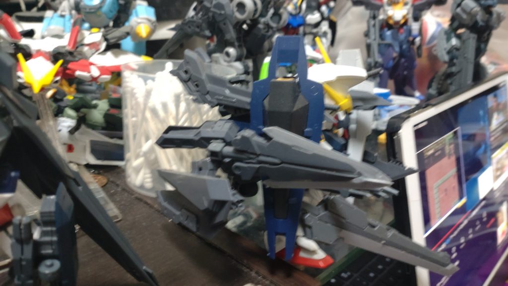 武装をこてこてに積んでますがテンペストディフェンサーとドッキングしているため重装巡航形態となってます。