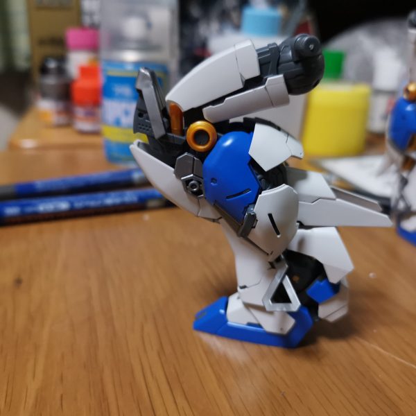 RG Hi-νガンダ厶すごい脚のパーツとかもうホントなんかというかめちゃすごい （2枚目）