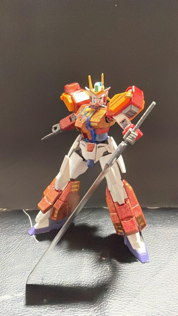 これは進化前のガトリング装備なしの近接戦闘メインの陸戦スタイルで大剣、アーミーナイフホーミングミサイルや蹴り技や拳法などで戦う近接特化機体です😊