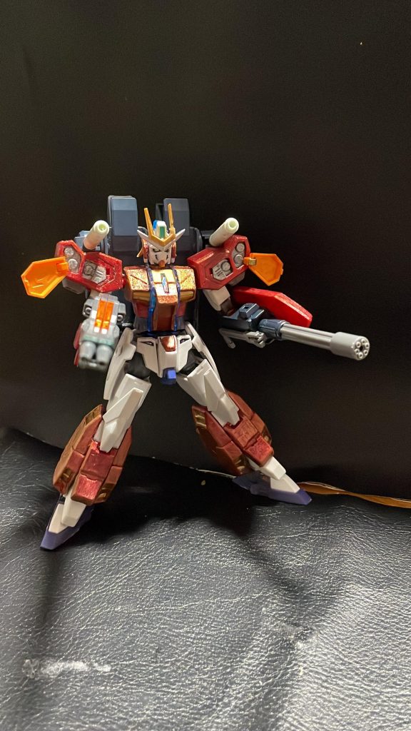 射撃進化ガンナーフェイズです。この形態は途中形態はなくツインバスターライフル、ガトリングシールド、ビームキャノン、ミサイルポッドホーミングミサイルを撃ててフルバーストもできる火力マシマシ、フェーズです