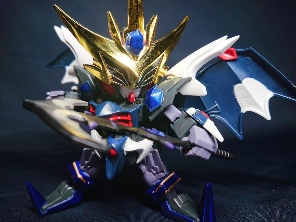 闇の騎士デスサイズを解体し、EXスタンダードのデスサイズをベースに形にしていきました。ほぼ全体をEXデスサイズで構成しています。