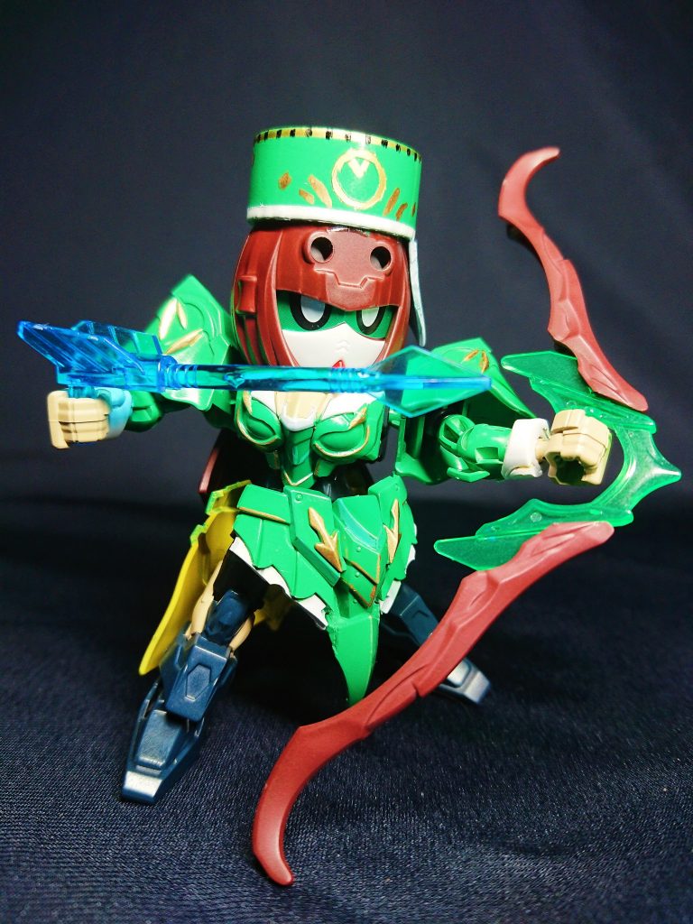 見ての通りロビンフッドAGE-2と孫向香ストライクルージュを使用し、帽子はミニ四駆のホイールから流用しました。スカートというよりは短スパッツですが、パーツ都合でミニスカート風にし、膝までのスパッツ風で脚部をアレンジしました。おおー びじんじゃん ぜひなかまにせねば