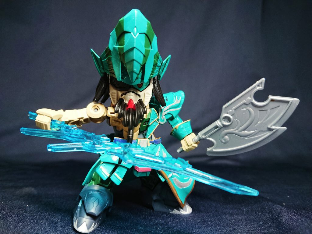 全体的に見るとバイコルヌかトリコルヌな海賊帽がでかく見えますが、服装もアレンジ気味にしたおかげでケレン味効いててこれもありだと思いました。