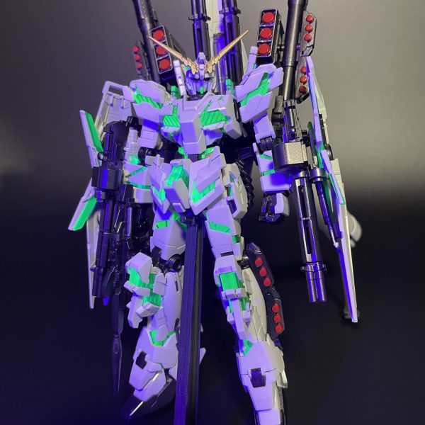 サイコフレーム発光⁉️フルアーマーユニコーン完成！｜@cayman5781さんのガンプラ作品｜GUNSTA（ガンスタ）