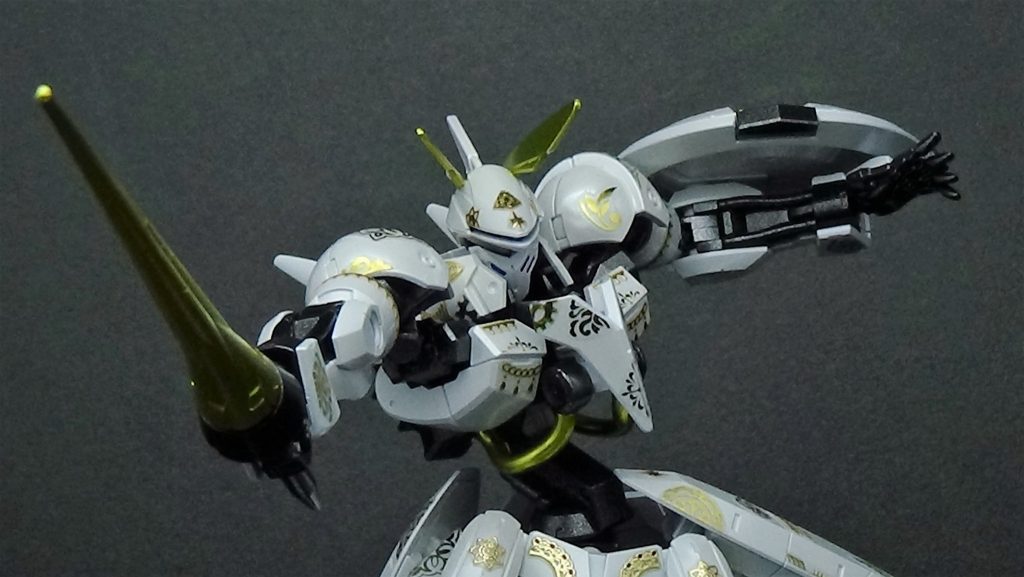 ジークルーネ 塗装 & 100均シールを貼ってロイヤルな感じに–4枚目/制作者：起動配信エリック