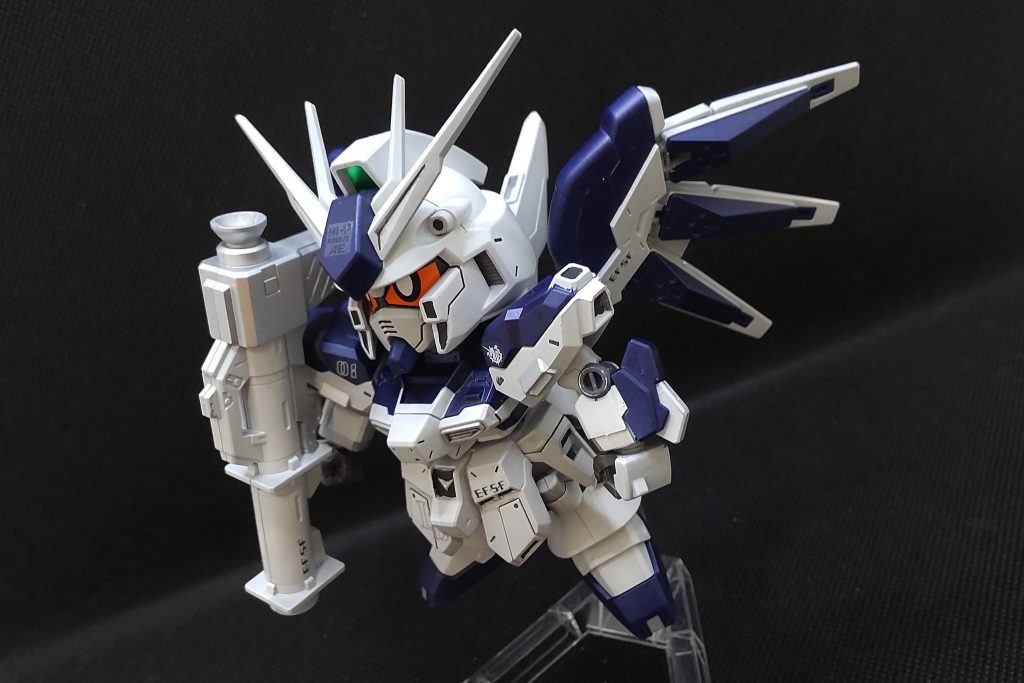 このキット、目の部分が差し替えで目玉付きにも出来るのは良いですね。選択式だと片方が日の目を見ないってのはちょっと勿体ないと思いますし。