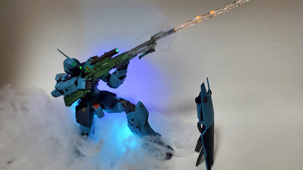 狙撃のポーズ大好きです☺️ 