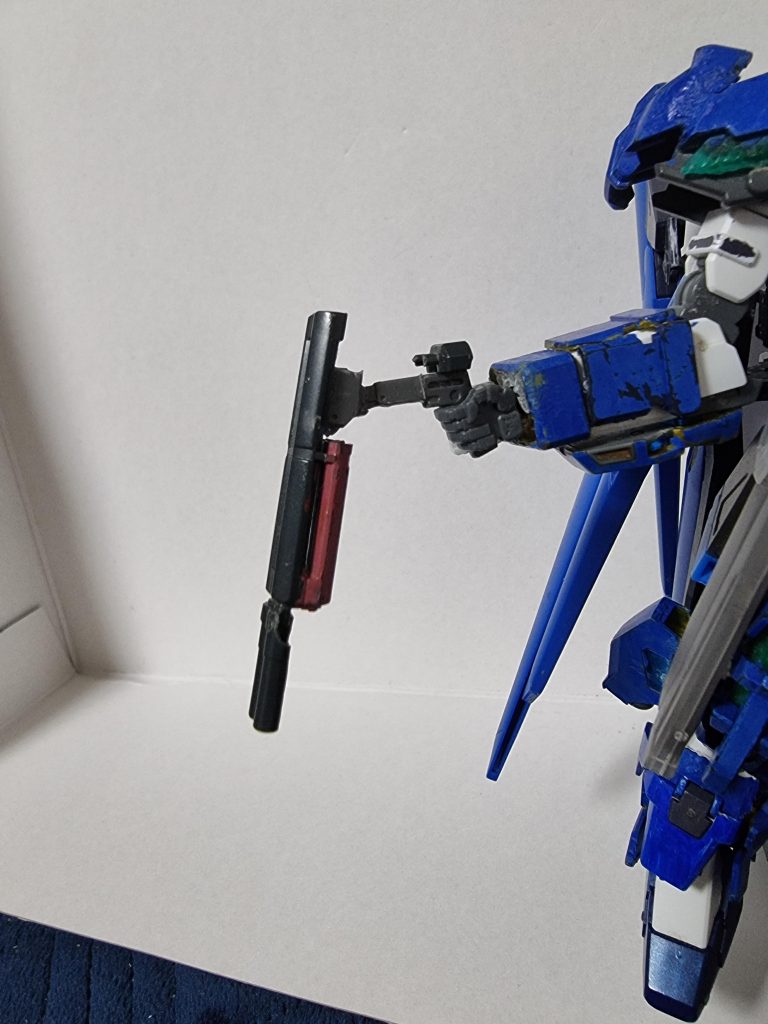 武装の中でも一番よく作られていると思われるダブルバレルショットガン