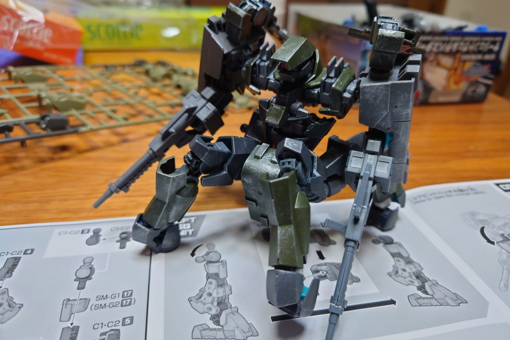 もともとはこの改造グレイズだったんですが、飽きて「全く別の機体を作ろうぜ!」ってなったんです。