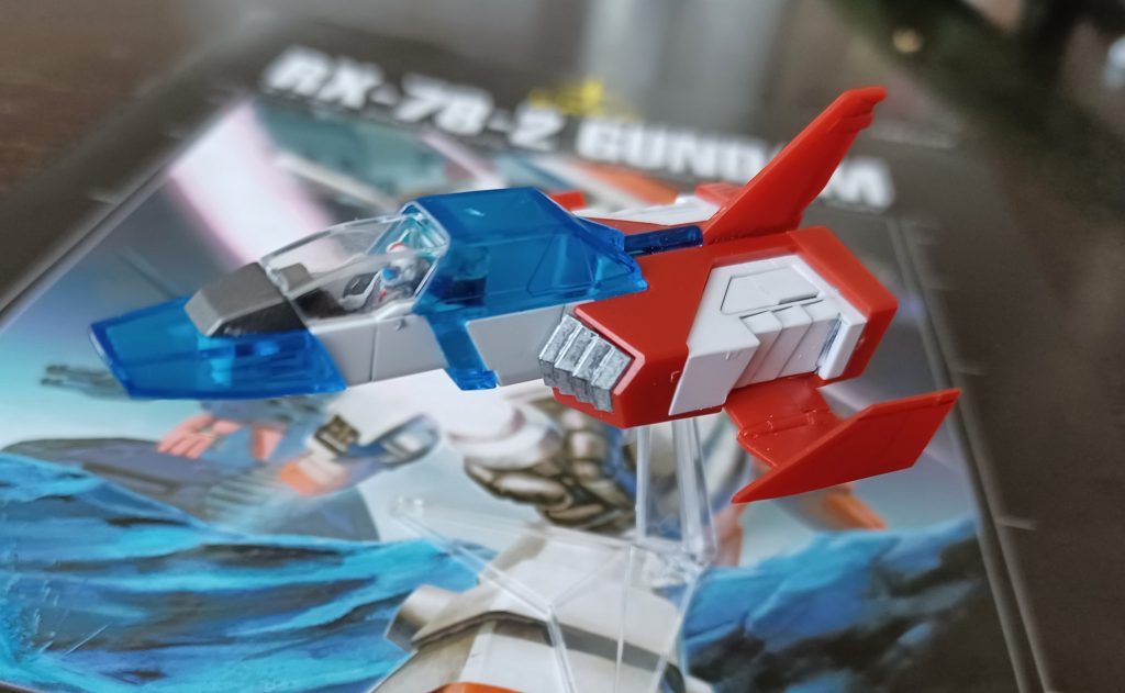 コアファイターのアムロ君もチャチャッと塗り分けた♪この後尾翼も塗り分けてデカールも貼った(その画像は無しw)