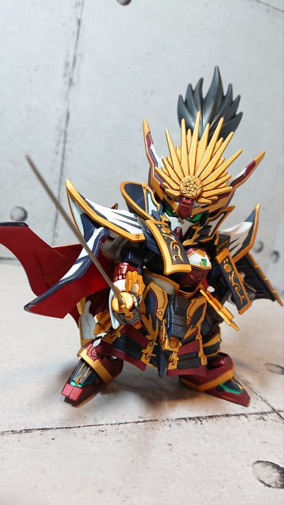 いつも通り太腿4mm延長。気まぐれで左の大袖だけボールジョイントにしました。塗装パターンはちょっとだけアレンジしてます。