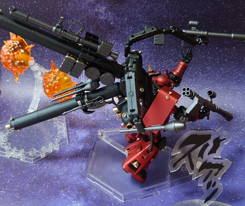 山盛りの手持ち火器を使い捨てながらの戦闘。