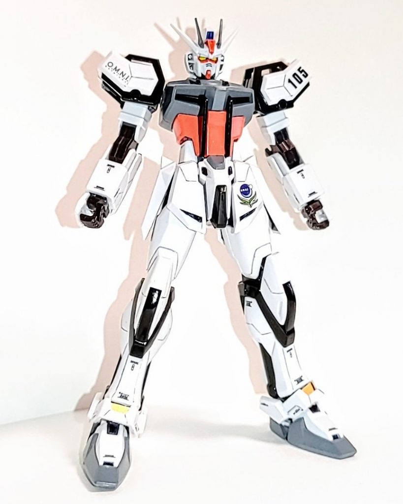 PS装甲非搭載ということで、地味めの色にしたかったのですが、ディアクティブモードっぽくならないよう、額・隈取り・アゴ・腹部にオレンジを入れました。