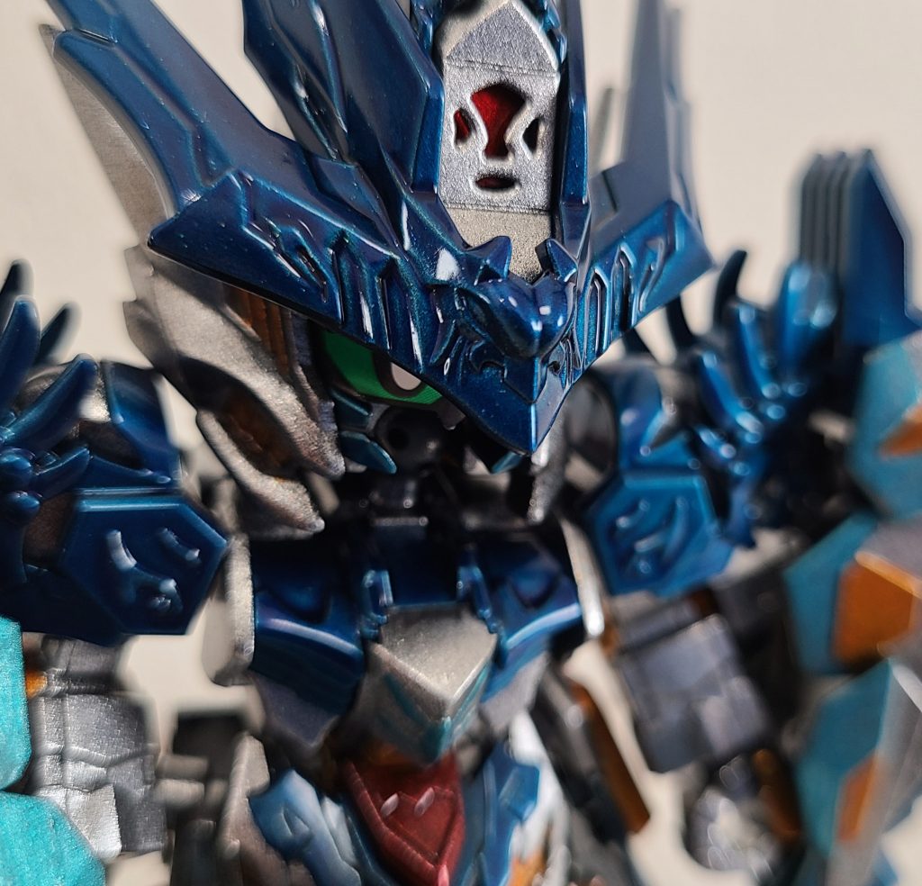 キャンディなので組み立て前にクリアを吹こうとして気付きました。後入れ加工したマスクがない…心が折れて組み付けして終了皆様パーツの紛失にはお気を付け下さい