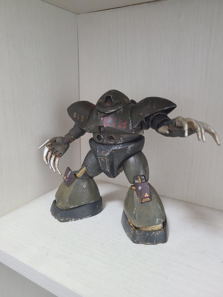 アクリジョン筆塗りで仕上げました