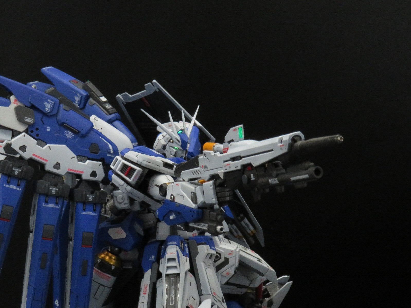 強化型Hi-νガンダム｜布団大魔王さんのガンプラ作品｜GUNSTA（ガンスタ）