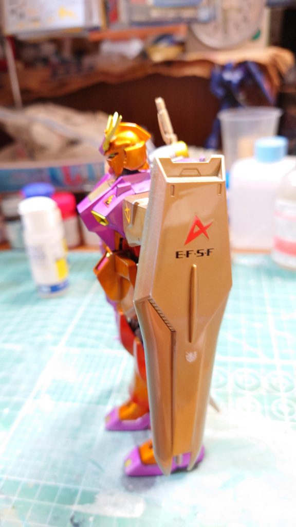 EG νガンダム–4枚目/制作者：流民