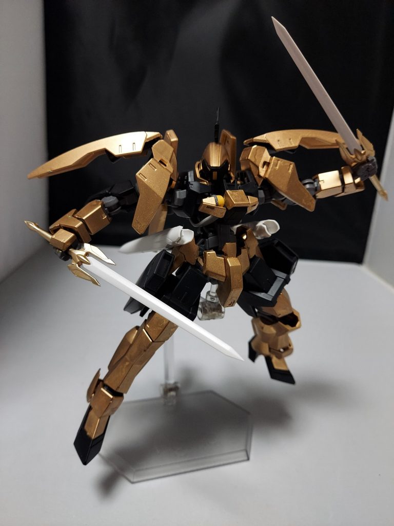 剣はとある別の作品のプラモデルからわかる方おられるかな？