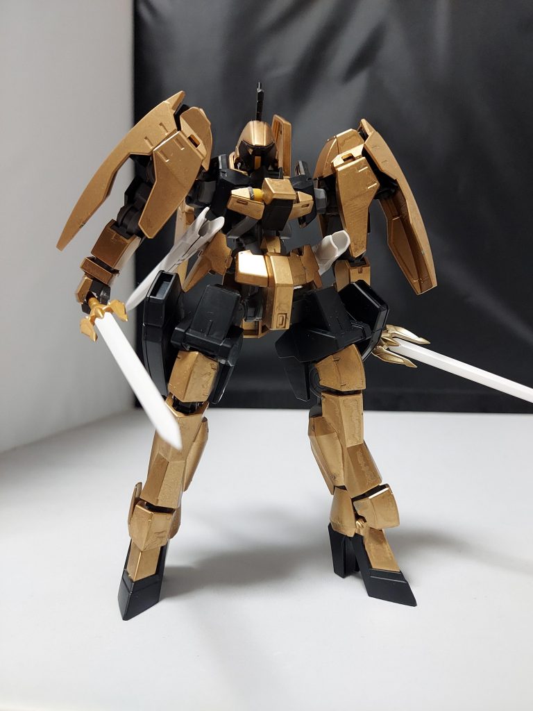 残ってた物で持たせると結構似合ってたのでこの剣残しておいて良かったと思いました。ご観覧いただきありがとうございました。