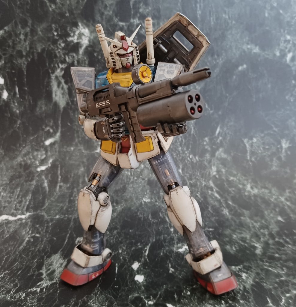 レアな武装スーパーナパーム♥️ミサイルも赤と白で塗り分けたけど頭がチラッと見えるだけ…