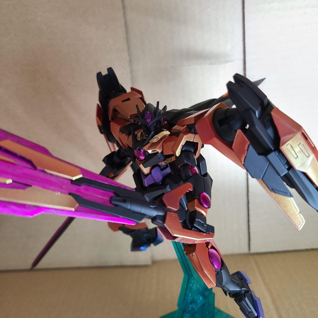 こっちからはバスターソードが良く見える