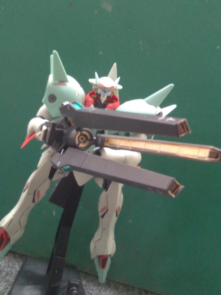 Love this weapon. I added the gold and metallic green with gundam markers. I also added waterslide decals from delpi