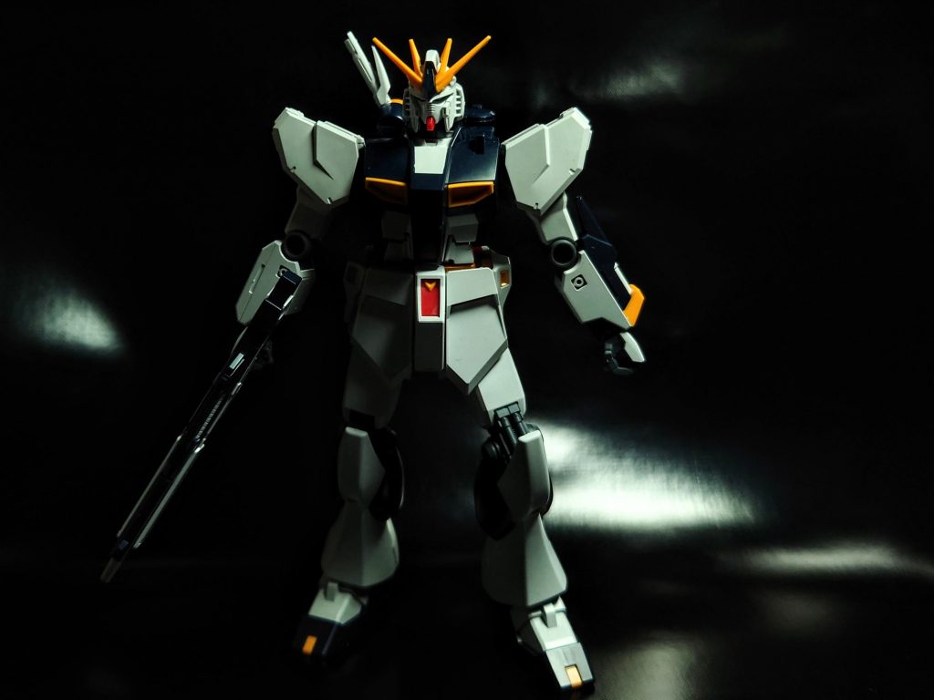 色分けもパーツ分けも凄いし、合わせ目もほとんどでないし、めちゃくちゃ動くので、感動しました。