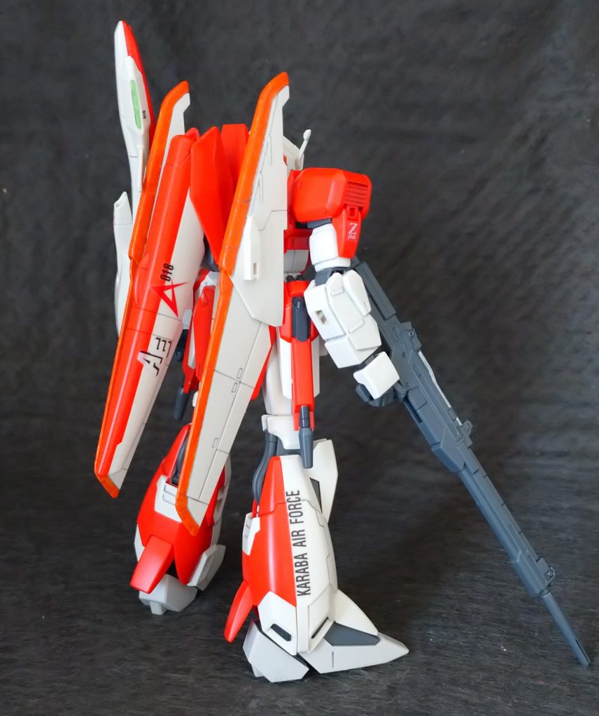 リアビュー写真で撮ると､全然色が違う💦ちゃんと調色して､塗装すればよかったと後悔💦