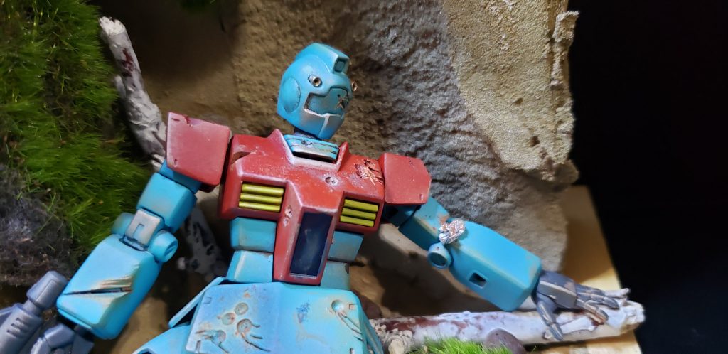 ダメージ加工のクオリティが低すぎるので、次は壁に投げつけようかと( 'ω')ふぁっ