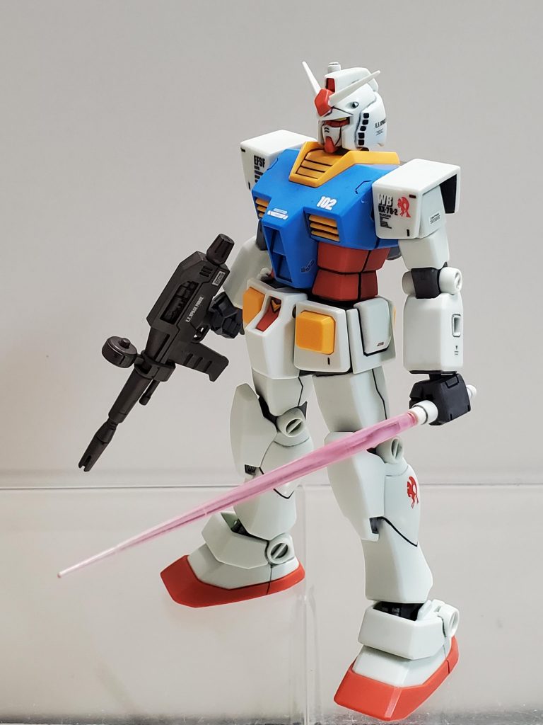 今回はガンスタに参加して間もない制作技術初心者🔰ですが、今持てる技術を注ぎ込み、5周年コンとして投稿させてもらいました🔥部分塗装、スミ入れ、合わせ目消し、デカール、そして前回ザクIIを投稿した際、フォロワーさんたちにお薦め頂いた艶消しトップコートを実践し仕上げました🎵