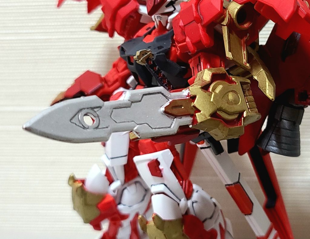 GNカタールをアップでこちらはアヴァランチレックスバスターに付属したものを一部加工、リペイントしました。